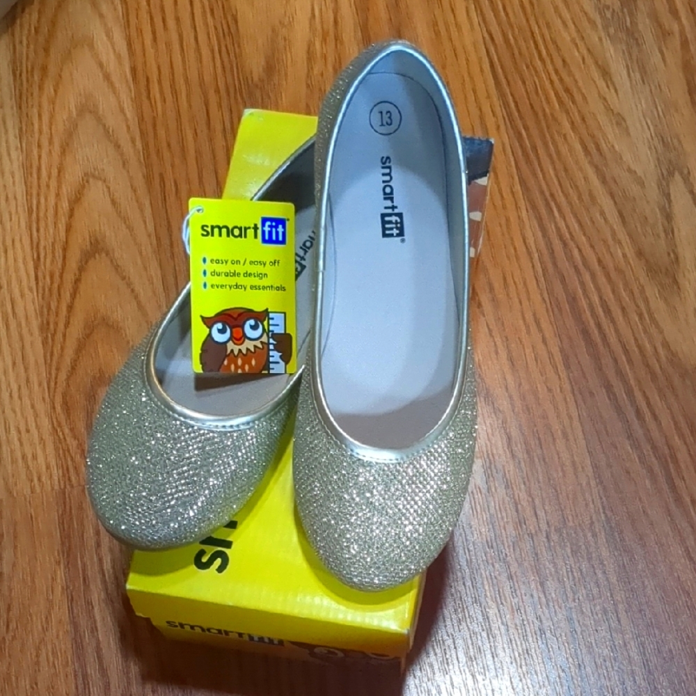SmartFit Glittery Gold Dress Shoes for Kids